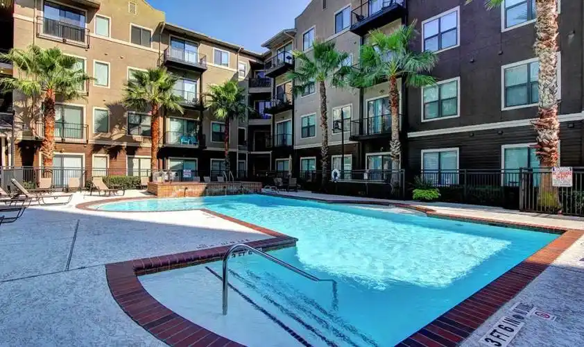 Rental by Apartment Wolf | Broadstone Lofts at Hermann Park | 1 Hermann Park Ct, Houston, TX 77021 | apartmentwolf.com