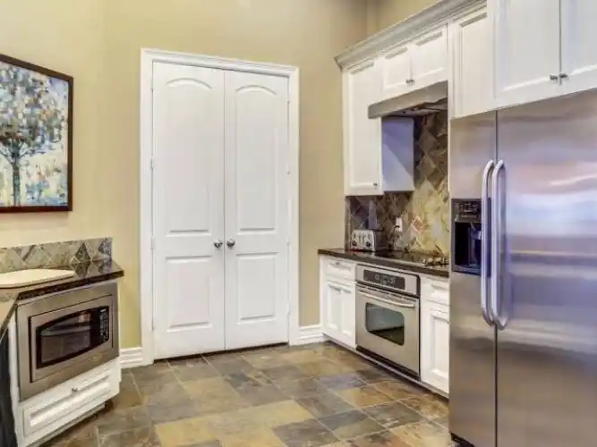 Rental by Apartment Wolf | Villas at Hermann Park | 6301 Almeda Rd, Houston, TX 77021 | apartmentwolf.com