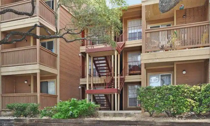 Rental by Apartment Wolf | Oak Springs Apartments | 3919 Perrin Central Blvd, San Antonio, TX 78217 | apartmentwolf.com