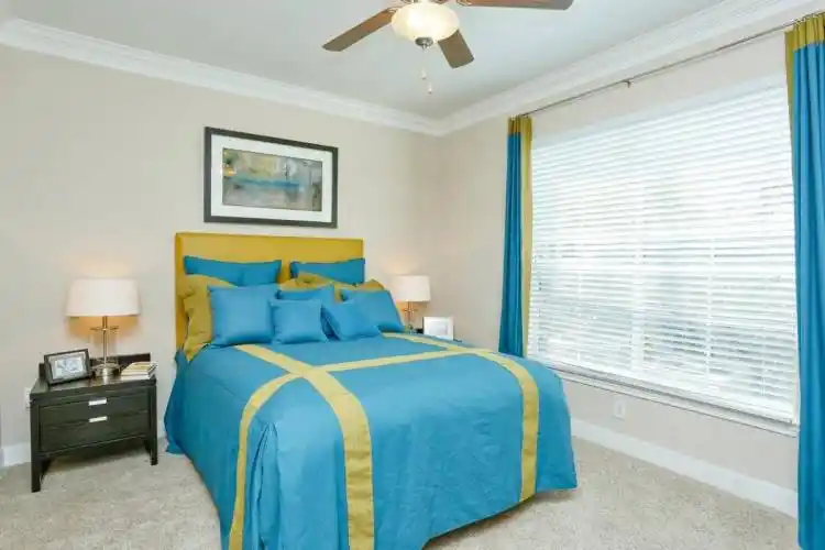 Rental by Apartment Wolf | Kirby Place Apartments | 7500 Kirby Dr, Houston, TX 77030 | apartmentwolf.com