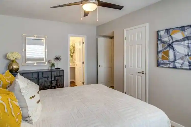 Rental by Apartment Wolf | Nob Hill Apartments | 5410 N Braeswood Blvd, Houston, TX 77096 | apartmentwolf.com