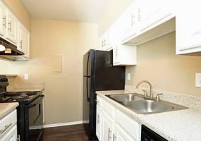 Rental by Apartment Wolf | The Park At Bellevue | 9001 N Normandale St, Fort Worth, TX 76116 | apartmentwolf.com