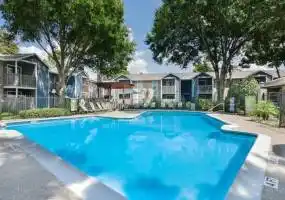 Rental by Apartment Wolf | Vantage Point | 12703 Jones Rd, Houston, TX 77070 | apartmentwolf.com