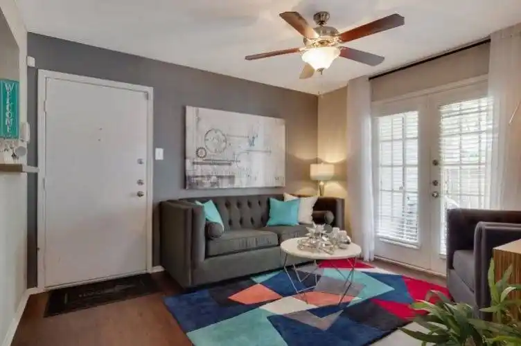 Rental by Apartment Wolf | Vantage Point | 12703 Jones Rd, Houston, TX 77070 | apartmentwolf.com