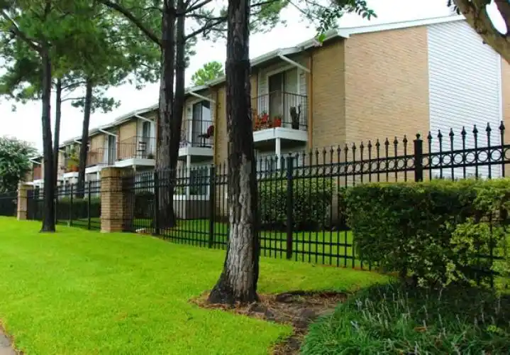 Rental by Apartment Wolf | The Abbey At Willowbrook | 8330 Willow Place Dr S, Houston, TX 77070 | apartmentwolf.com