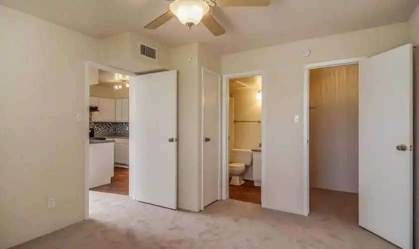 Rental by Apartment Wolf | Savoy Manor | 5915 Flintlock Rd, Houston, TX 77040 | apartmentwolf.com