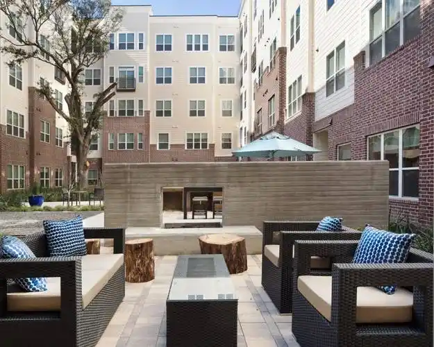 Rental by Apartment Wolf | District at Greenbriar | 4100 Greenbriar Dr, Houston, TX 77098 | apartmentwolf.com