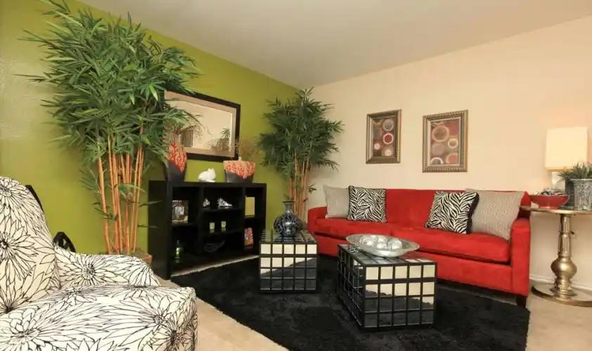 Rental by Apartment Wolf | Bayou Park | 4400 Memorial Dr, Houston, TX 77007 | apartmentwolf.com