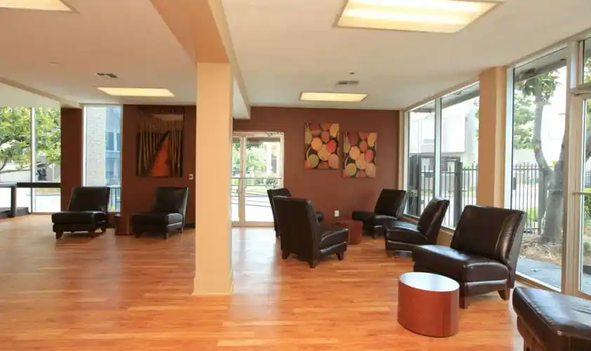 Rental by Apartment Wolf | Bayou Park | 4400 Memorial Dr, Houston, TX 77007 | apartmentwolf.com