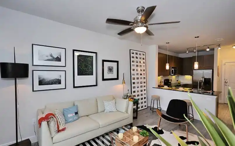 Rental by Apartment Wolf | Oaks Trinity | 333 E Greenbriar Ln, Dallas, TX 75203 | apartmentwolf.com