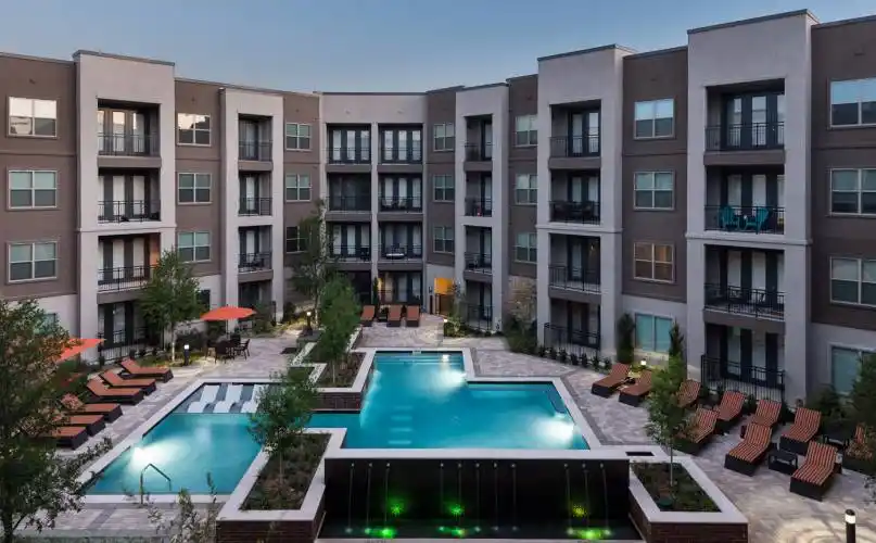 Rental by Apartment Wolf | Berkshire Amber | 5519 Arapaho Rd, Dallas, TX 75248 | apartmentwolf.com