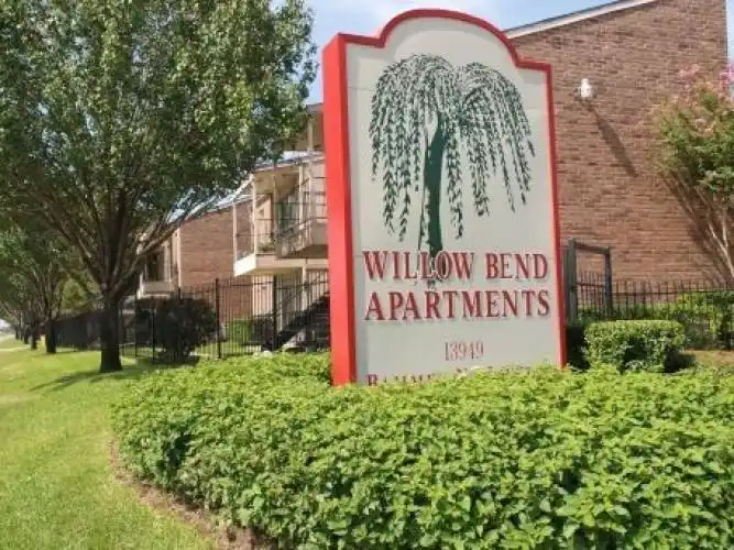 Rental by Apartment Wolf | Willow Bend Apartments | 13949 Bammel North Houston Rd, Houston, TX 77066 | apartmentwolf.com