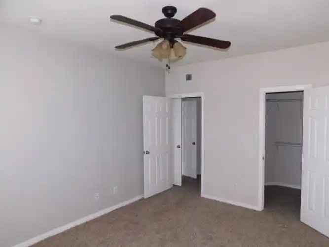 Rental by Apartment Wolf | The Franklin | 6620 N Gessner Rd, Houston, TX 77040 | apartmentwolf.com