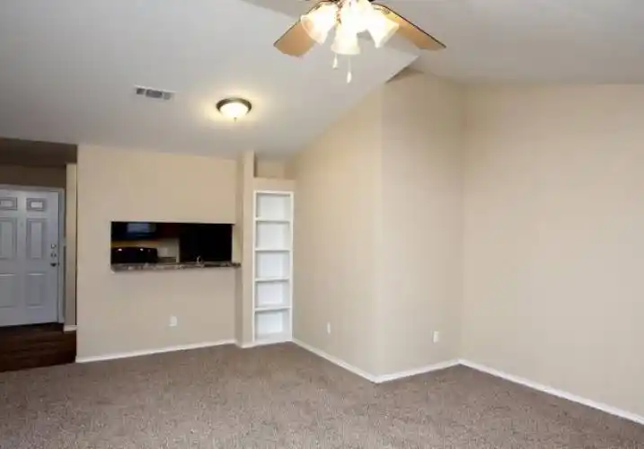 Rental by Apartment Wolf | The Arbors of Las Colinas | 1000 San Jacinto Dr, Irving, TX 75063 | apartmentwolf.com