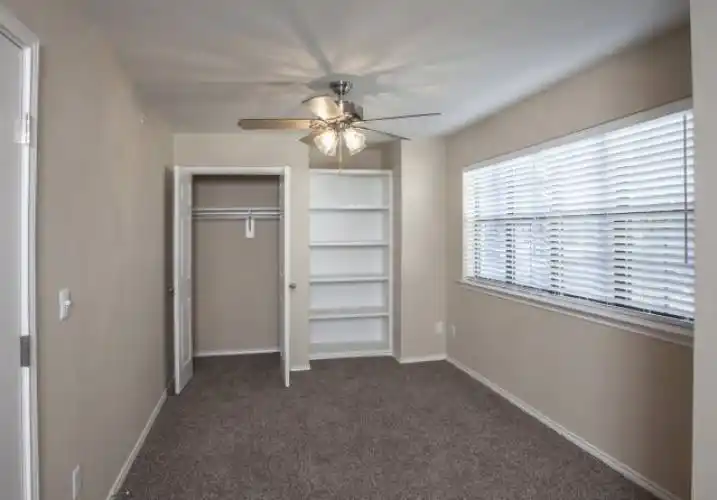 Rental by Apartment Wolf | The Arbors of Las Colinas | 1000 San Jacinto Dr, Irving, TX 75063 | apartmentwolf.com