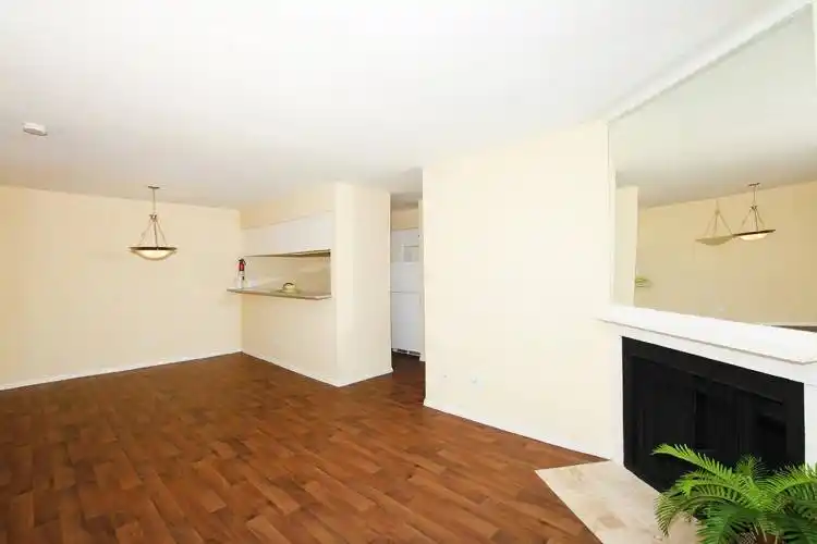 Rental by Apartment Wolf | Villa La Jolla | 10101 Forum Park Dr, Houston, TX 77036 | apartmentwolf.com