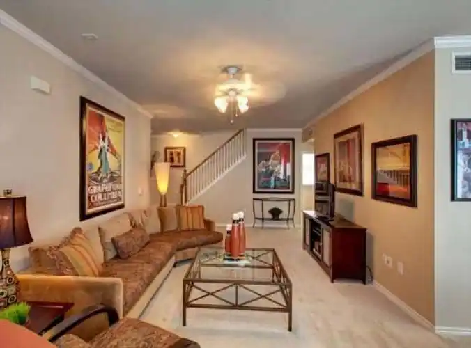 Rental by Apartment Wolf | AMLI Memorial Heights | 3003 Memorial Ct, Houston, TX 77007 | apartmentwolf.com