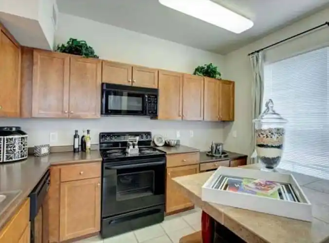 Rental by Apartment Wolf | AMLI Memorial Heights | 3003 Memorial Ct, Houston, TX 77007 | apartmentwolf.com