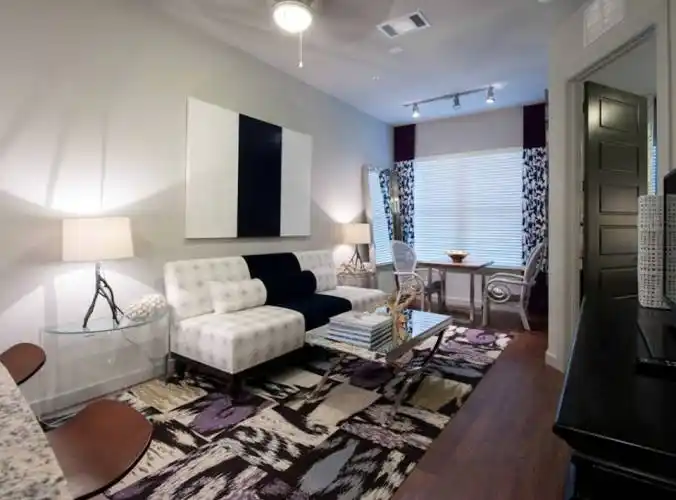 Rental by Apartment Wolf | AMLI Uptown | 2525 MCCUE Rd, Houston, TX 77056 | apartmentwolf.com