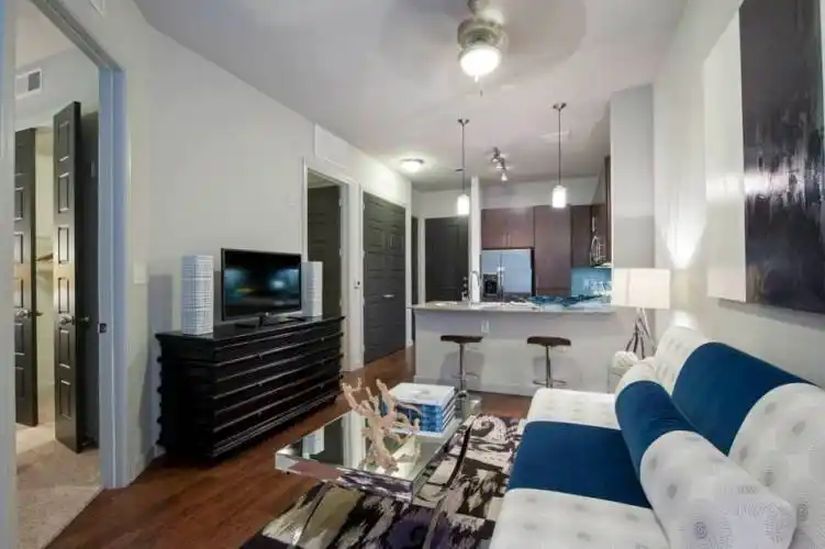 Rental by Apartment Wolf | AMLI Uptown | 2525 MCCUE Rd, Houston, TX 77056 | apartmentwolf.com