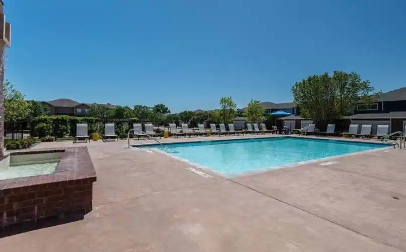 Rental by Apartment Wolf | The Retreat at Grand Prairie | 2902 S Belt Line Rd, Grand Prairie, TX 75052 | apartmentwolf.com