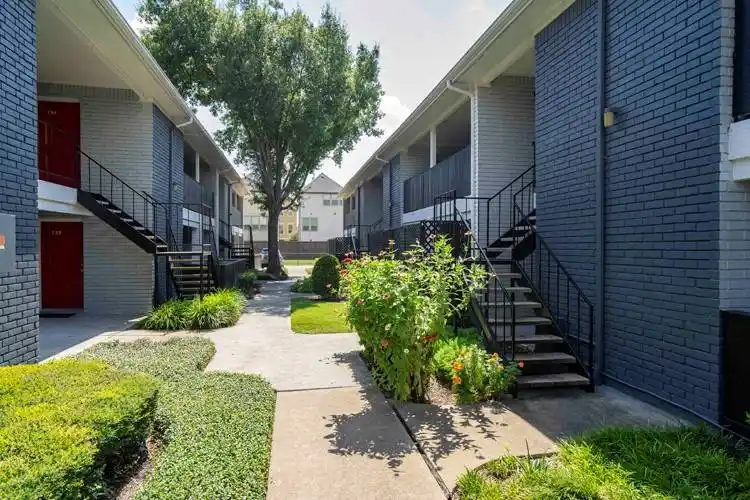 Rental by Apartment Wolf | 3 Corners East | 9999 Kempwood Dr, Houston, TX 77080 | apartmentwolf.com