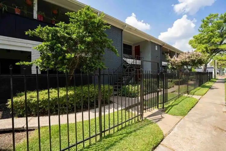 Rental by Apartment Wolf | 3 Corners East | 9999 Kempwood Dr, Houston, TX 77080 | apartmentwolf.com