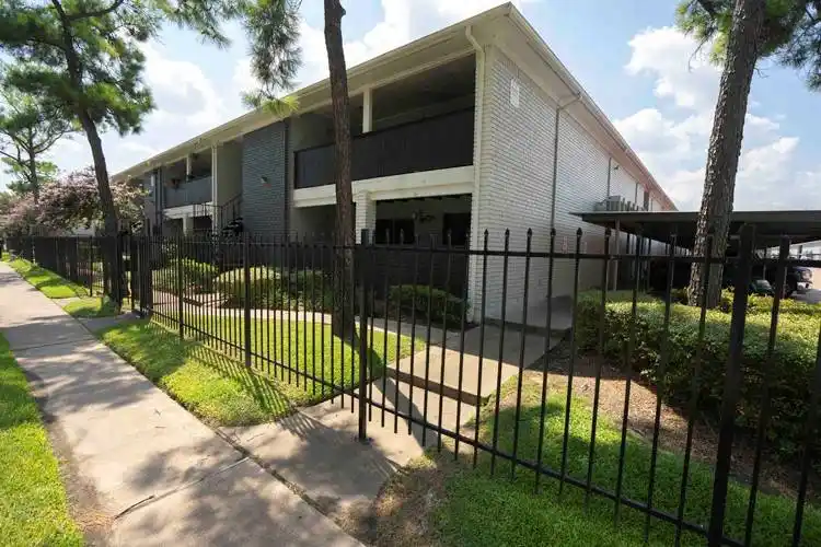 Rental by Apartment Wolf | 3 Corners East | 9999 Kempwood Dr, Houston, TX 77080 | apartmentwolf.com